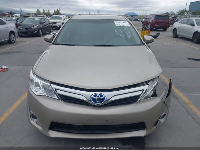 4T1BD1FK0EU115124 Toyota Camry Hybrid Le