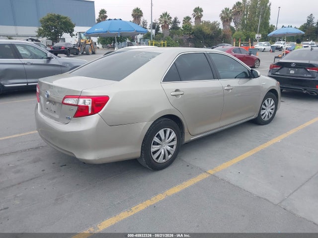 4T1BD1FK0EU115124 Toyota Camry Hybrid Le