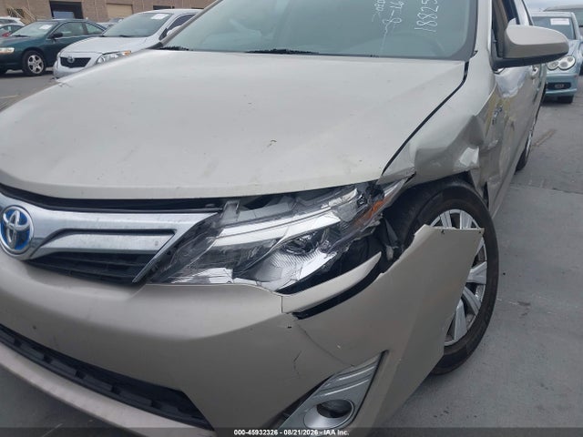 4T1BD1FK0EU115124 Toyota Camry Hybrid Le