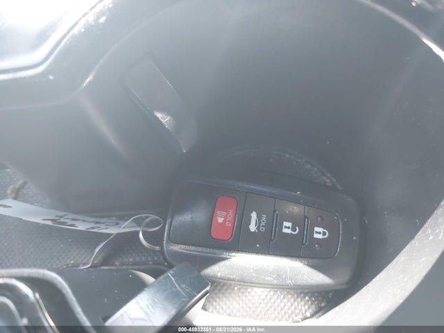 4T1B11HK1JU653170 Toyota CAMRY SE