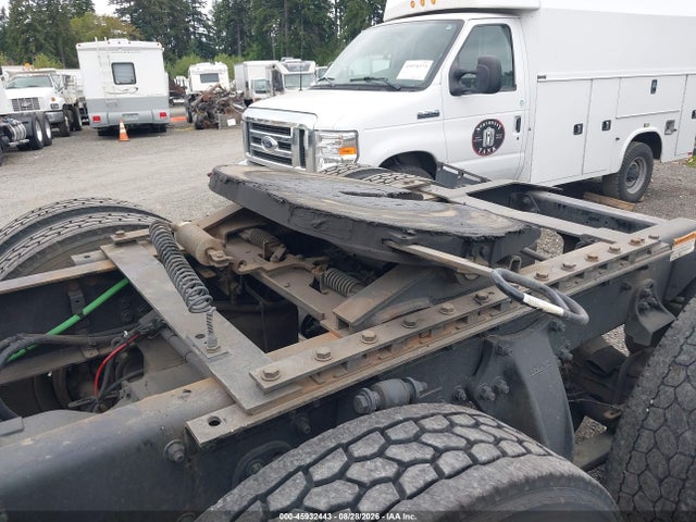 Freightliner M2 112 Medium Duty 2016 1FUJC5DV7GHHN6074 Image 13