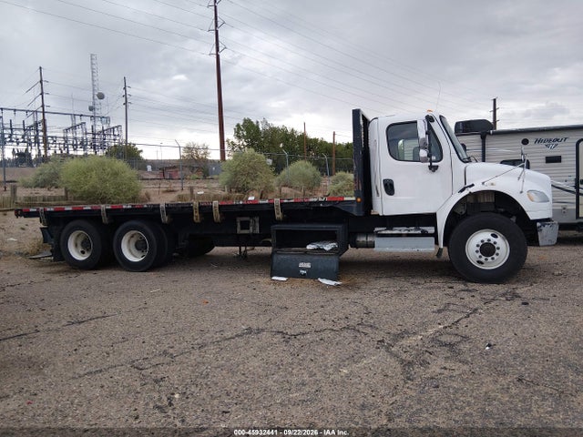 Freightliner M2 106 Medium Duty 2016 1FVHCYCY2GHHG8393 Image 13