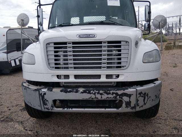 Freightliner M2 106 Medium Duty 2016 1FVHCYCY2GHHG8393 Image 11