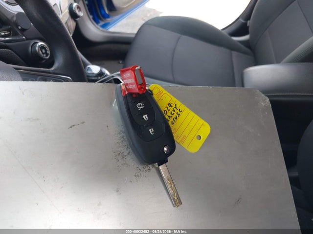 45932492 :رقم المزاد ، 1G1BE5SM7H7117190 vin ، 2017 Chevrolet Cruze Lt Auto مزاد بيع
