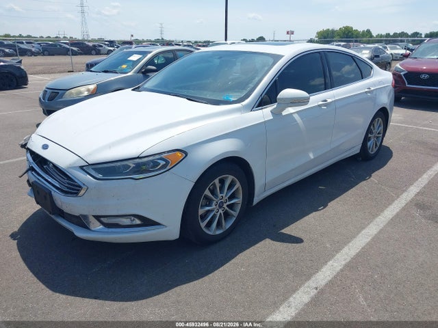 45932496 :رقم المزاد ، 3FA6P0HD3HR130935 vin ، 2017 Ford Fusion Se مزاد بيع