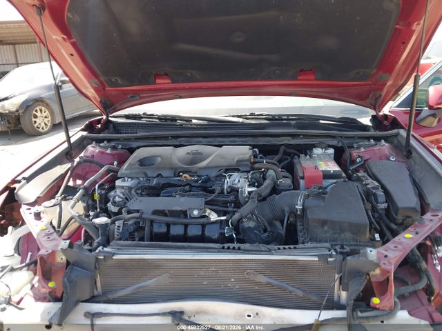 45932527 :رقم المزاد ، 4T1C11AK3LU310152 vin ، 2020 Toyota Camry Le مزاد بيع