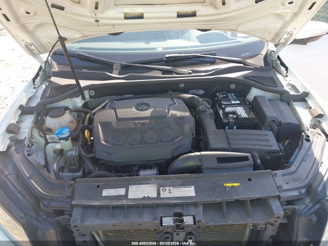 Продаж на аукціоні авто 2019 Volkswagen Passat 2.0t Wolfsburg Edition, vin: 1VWLA7A3XKC000470, номер лоту: 45932540