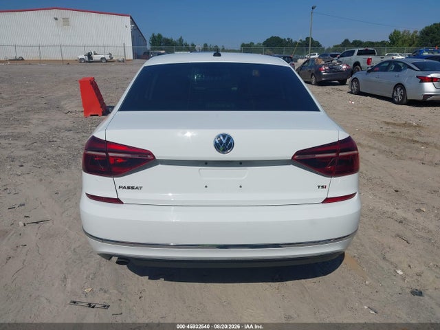 Продаж на аукціоні авто 2019 Volkswagen Passat 2.0t Wolfsburg Edition, vin: 1VWLA7A3XKC000470, номер лоту: 45932540