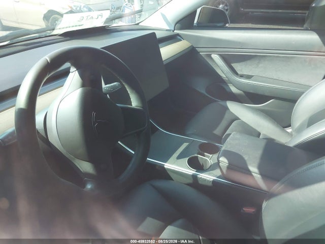 2019 Tesla Model 3 Long Range/performance მანქანა იყიდება აუქციონზე, vin: 5YJ3E1EB2KF211588, აუქციონის ნომერი: 45932552
