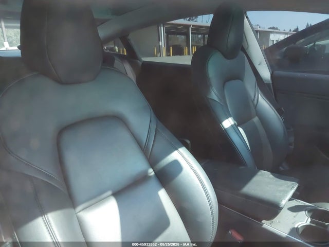 2019 Tesla Model 3 Long Range/performance მანქანა იყიდება აუქციონზე, vin: 5YJ3E1EB2KF211588, აუქციონის ნომერი: 45932552