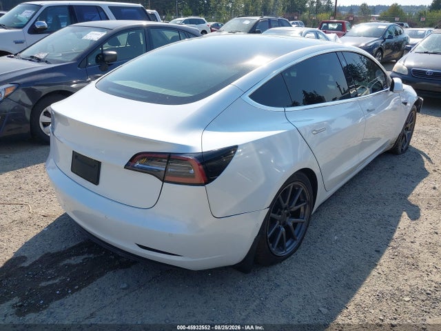 2019 Tesla Model 3 Long Range/performance მანქანა იყიდება აუქციონზე, vin: 5YJ3E1EB2KF211588, აუქციონის ნომერი: 45932552