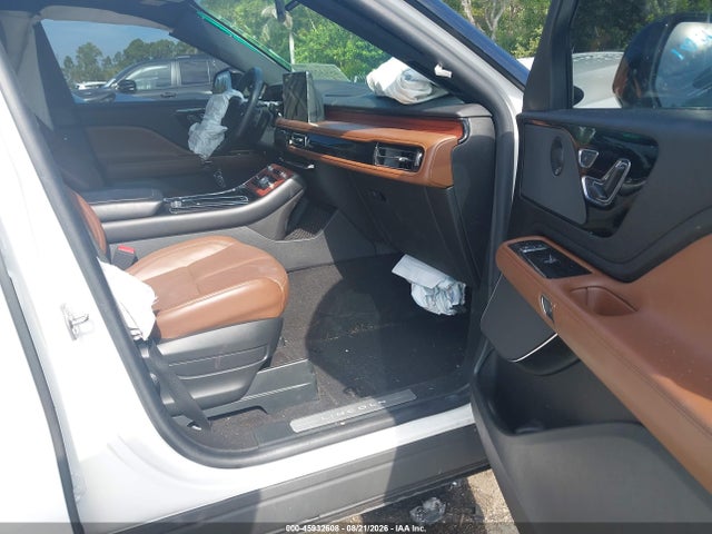 Продажа на аукционе авто 2023 Lincoln Aviator Reserve, vin: 5LM5J7WC4PGL31929, номер лота: 45932608