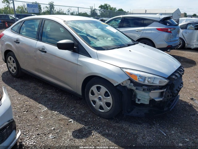 45932626 :رقم المزاد ، 1FADP3E23JL277000 vin ، 2018 Ford Focus S مزاد بيع