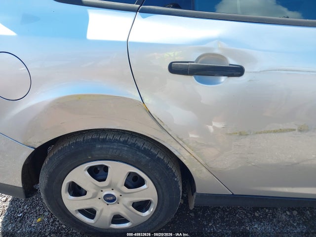 45932626 :رقم المزاد ، 1FADP3E23JL277000 vin ، 2018 Ford Focus S مزاد بيع