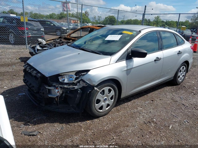 45932626 :رقم المزاد ، 1FADP3E23JL277000 vin ، 2018 Ford Focus S مزاد بيع