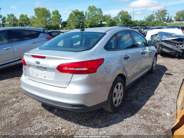 45932626 :رقم المزاد ، 1FADP3E23JL277000 vin ، 2018 Ford Focus S مزاد بيع