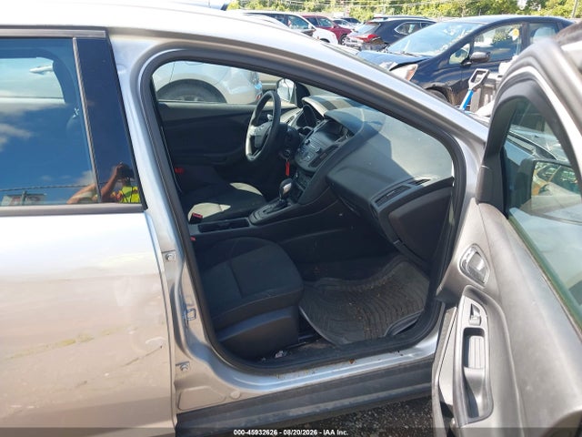 45932626 :رقم المزاد ، 1FADP3E23JL277000 vin ، 2018 Ford Focus S مزاد بيع