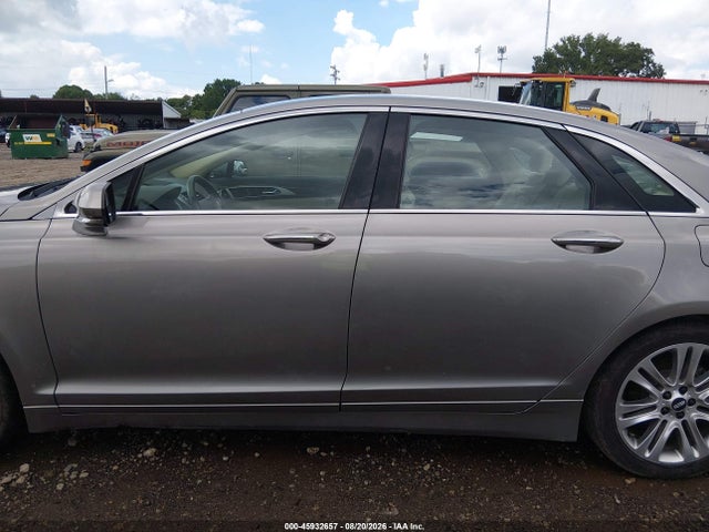 2016 Lincoln Mkz Hybrid მანქანა იყიდება აუქციონზე, vin: 3LN6L2LU7GR615162, აუქციონის ნომერი: 45932657
