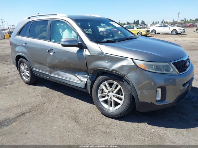 2015 Kia Sorento Lx მანქანა იყიდება აუქციონზე, vin: 5XYKT4A69FG645730, აუქციონის ნომერი: 45932670