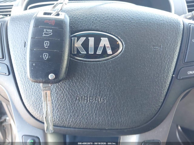 Продажа на аукционе авто 2015 Kia Sorento Lx, vin: 5XYKT4A69FG645730, номер лота: 45932670