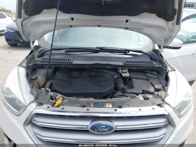 Продаж на аукціоні авто 2017 Ford Escape Se, vin: 1FMCU9G93HUE12097, номер лоту: 45932706