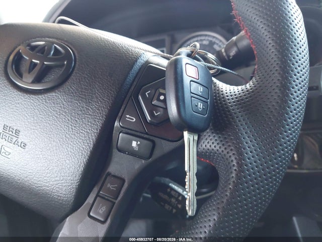 2021 Toyota Tacoma Sr5 V6 მანქანა იყიდება აუქციონზე, vin: 3TYCZ5AN0MT019715, აუქციონის ნომერი: 45932707