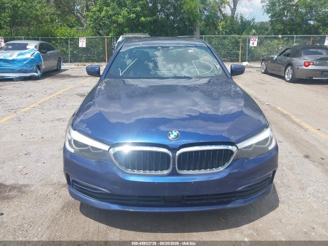 2018 Bmw 540i Xdrive მანქანა იყიდება აუქციონზე, vin: WBAJE7C55JG891379, აუქციონის ნომერი: 45932739