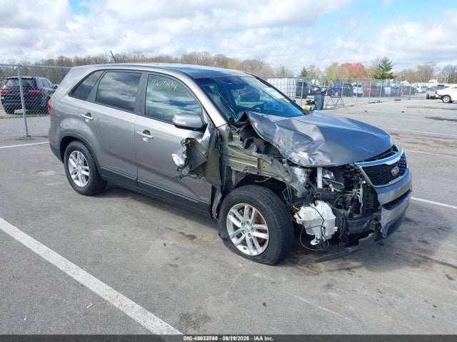 Продажа на аукционе авто 2015 Kia Sorento Lx, vin: 5XYKTCA61FG591916, номер лота: 45932748