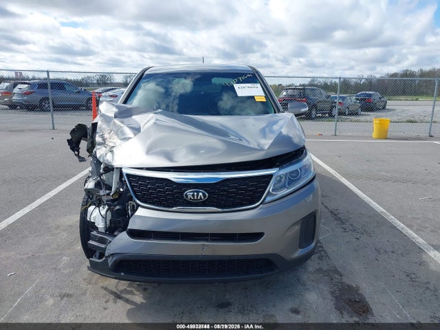 2015 Kia Sorento Lx მანქანა იყიდება აუქციონზე, vin: 5XYKTCA61FG591916, აუქციონის ნომერი: 45932748