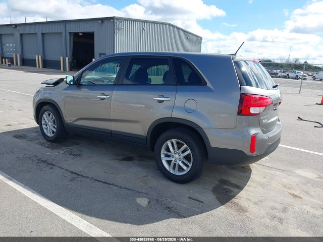2015 Kia Sorento Lx მანქანა იყიდება აუქციონზე, vin: 5XYKTCA61FG591916, აუქციონის ნომერი: 45932748