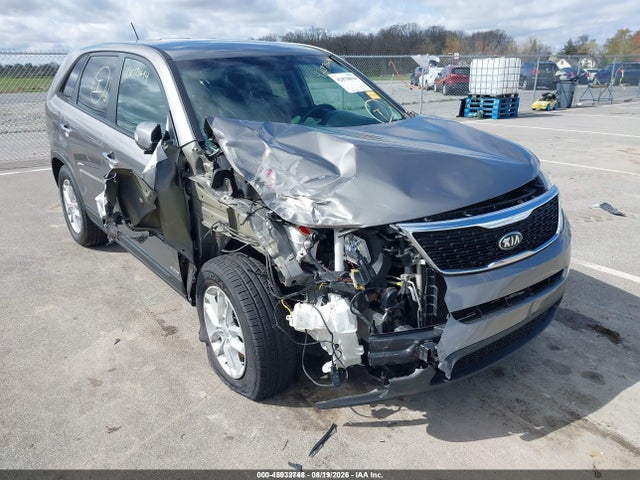 2015 Kia Sorento Lx მანქანა იყიდება აუქციონზე, vin: 5XYKTCA61FG591916, აუქციონის ნომერი: 45932748