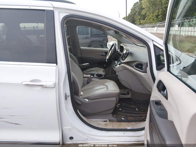 Aukcja sprzedaży 2017 Chrysler Pacifica Touring-l, vin: 2C4RC1BG2HR831404, numer aukcji: 45932746