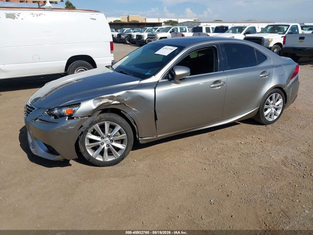 Lexus IS 250 2014 JTHBF1D23E5030076 Image 2