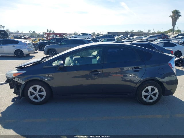 45932764 :رقم المزاد ، JTDKN3DU8F0400051 vin ، 2015 Toyota Prius Two مزاد بيع
