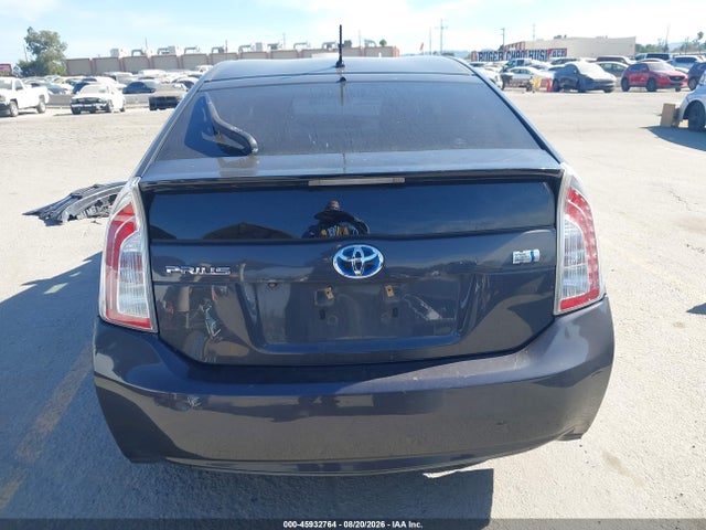45932764 :رقم المزاد ، JTDKN3DU8F0400051 vin ، 2015 Toyota Prius Two مزاد بيع