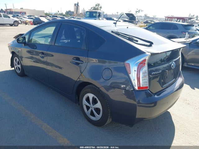 45932764 :رقم المزاد ، JTDKN3DU8F0400051 vin ، 2015 Toyota Prius Two مزاد بيع