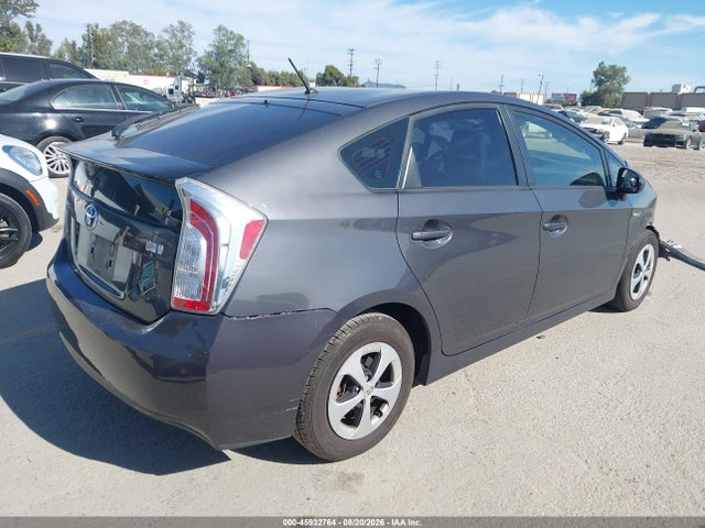 45932764 :رقم المزاد ، JTDKN3DU8F0400051 vin ، 2015 Toyota Prius Two مزاد بيع