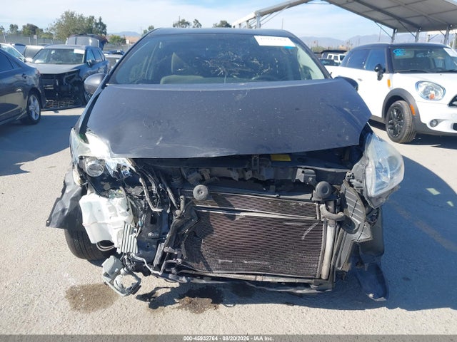 45932764 :رقم المزاد ، JTDKN3DU8F0400051 vin ، 2015 Toyota Prius Two مزاد بيع