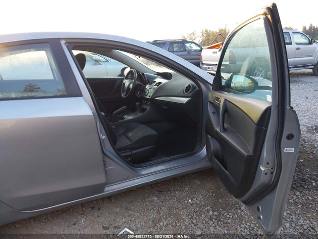 Продажа на аукционе авто 2012 Mazda Mazda3 I Sport, vin: JM1BL1UG5C1588070, номер лота: 45932770