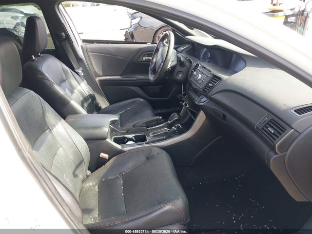 1HGCR2F18HA180589 Honda Accord Sport Se