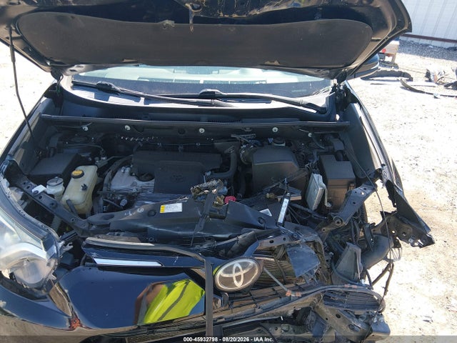 45932798 :رقم المزاد ، 2T3RFREV2JW705362 vin ، 2018 Toyota Rav4 Xle مزاد بيع