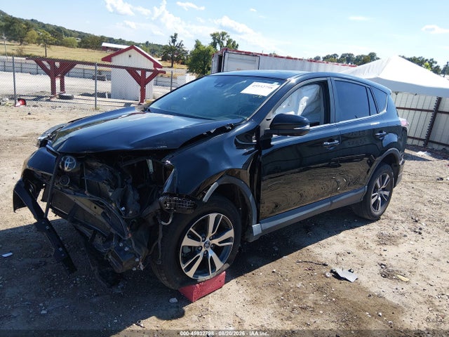 45932798 :رقم المزاد ، 2T3RFREV2JW705362 vin ، 2018 Toyota Rav4 Xle مزاد بيع