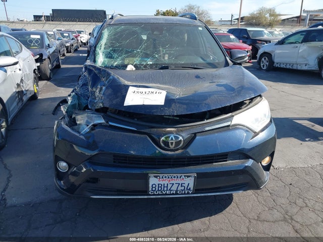 45932810 :رقم المزاد ، JTMRFREV7JJ722995 vin ، 2018 Toyota Rav4 Xle مزاد بيع