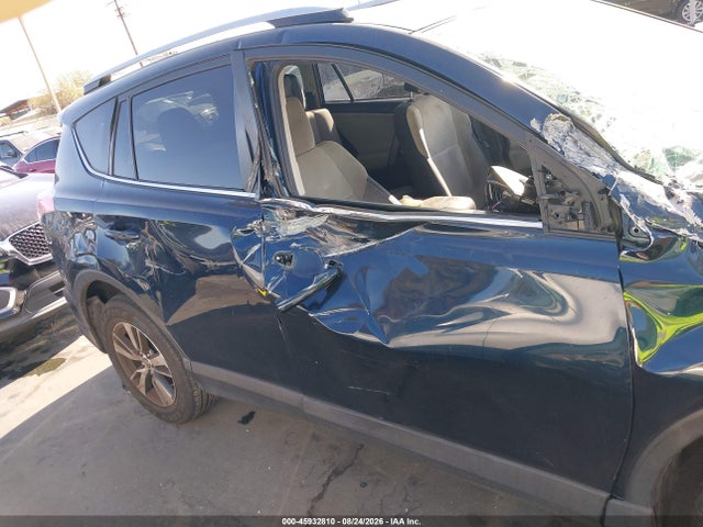 45932810 :رقم المزاد ، JTMRFREV7JJ722995 vin ، 2018 Toyota Rav4 Xle مزاد بيع