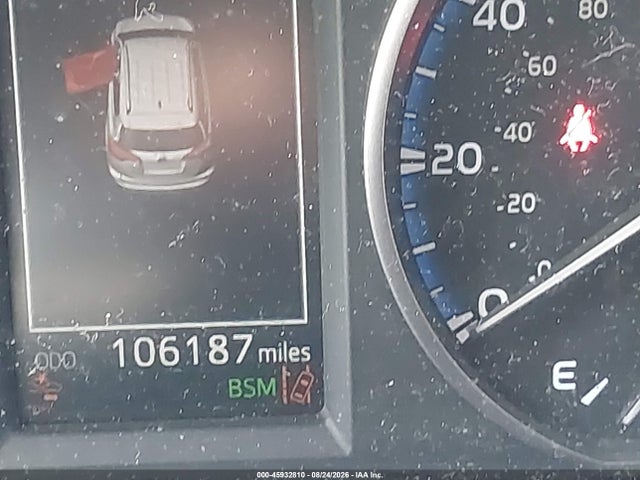 45932810 :رقم المزاد ، JTMRFREV7JJ722995 vin ، 2018 Toyota Rav4 Xle مزاد بيع