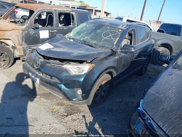 45932810 :رقم المزاد ، JTMRFREV7JJ722995 vin ، 2018 Toyota Rav4 Xle مزاد بيع