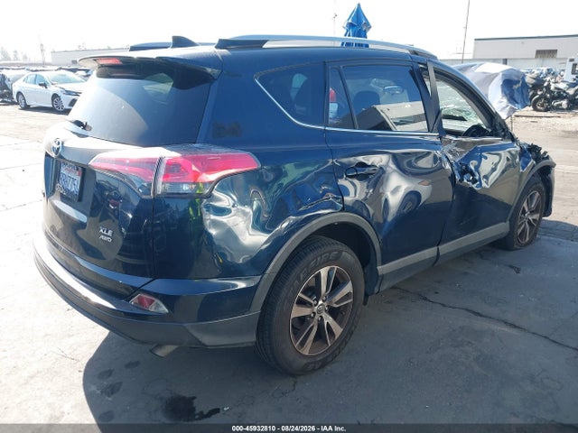 45932810 :رقم المزاد ، JTMRFREV7JJ722995 vin ، 2018 Toyota Rav4 Xle مزاد بيع