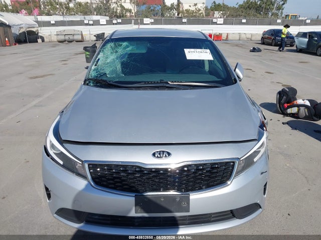 2018 Kia Forte Lx მანქანა იყიდება აუქციონზე, vin: 3KPFK4A7XJE219631, აუქციონის ნომერი: 45932850