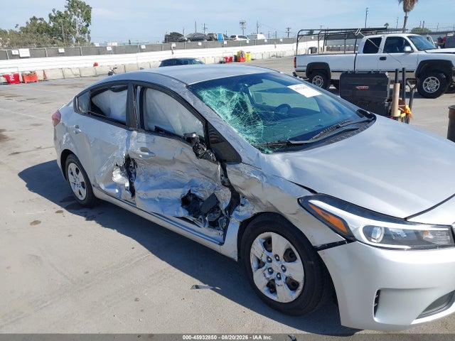 2018 Kia Forte Lx მანქანა იყიდება აუქციონზე, vin: 3KPFK4A7XJE219631, აუქციონის ნომერი: 45932850