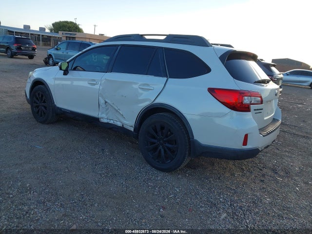 Subaru Outback 2.5i Limited 2015 4S4BSALC4F3353424 Image 3